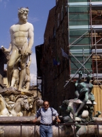 p6120014 <a href=../../../florence-notes.html#neptune>Ammannati's huge fountain of Neptune</a>, at the Piazza della Signoria.