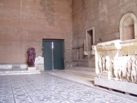 p6160033 Inside the <a href=../../../rome-notes.html#curia>Curia</a> (The Roman Senate). The original
mosaic floors.