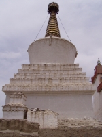 p6270381 A stupa at Shey